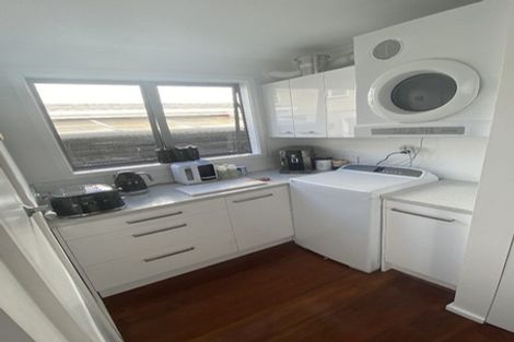 Photo of property in 4 Oriental Street, Petone, Lower Hutt, 5012