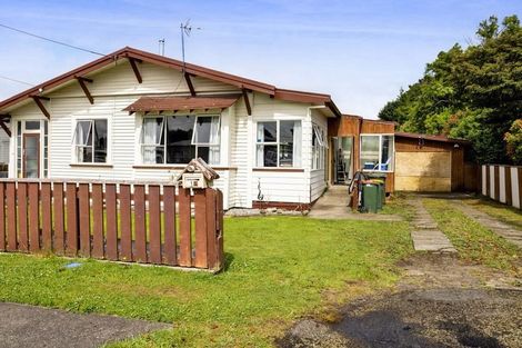 Photo of property in 11 Preston Street, Eltham, 4322