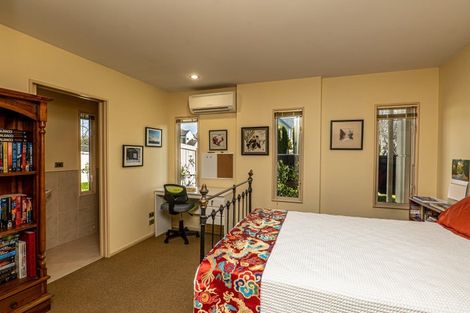 Photo of property in 12 Chateau Drive, Burnside, Christchurch, 8053