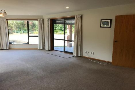 Photo of property in 4 Cedar Place, Amberley, 7410