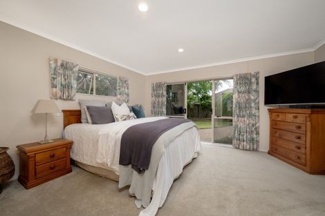 Photo of property in 103 Golfland Drive, Golflands, Auckland, 2013