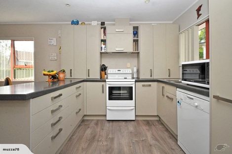 Photo of property in 4 William Hadlow Place, Hatfields Beach, Orewa, 0931