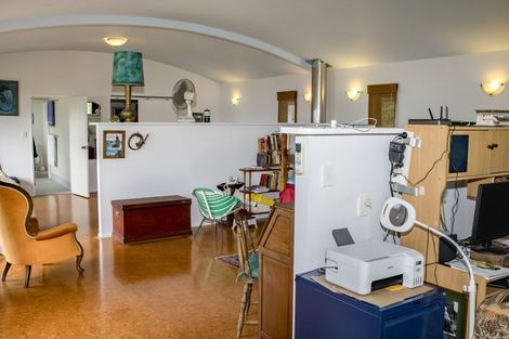 Photo of property in 257 Metcalfe Road, Matakohe, 0593