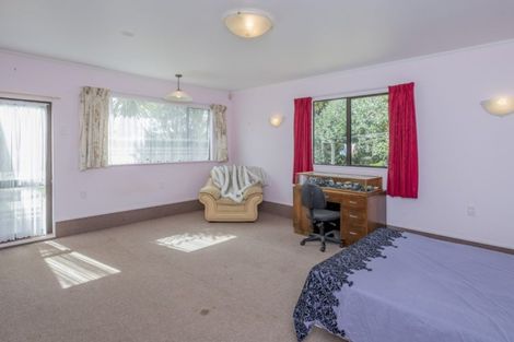 Photo of property in 1-7 Nikau Street, Tokomaru, Palmerston North, 4474