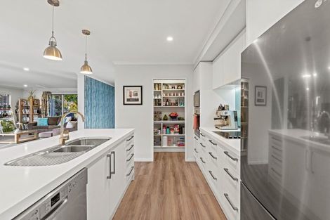 Photo of property in 32 Rue De La Mare, Parklands, Christchurch, 8083