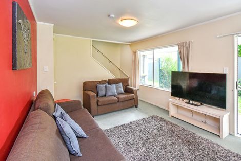 Photo of property in 56b Youngs Road, Papakura, 2110