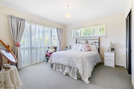 Photo of property in 1/101 Colwill Road, Massey, Auckland, 0614