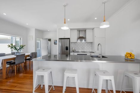 Photo of property in 13 Trotting Course Drive, Kumeu, 0891