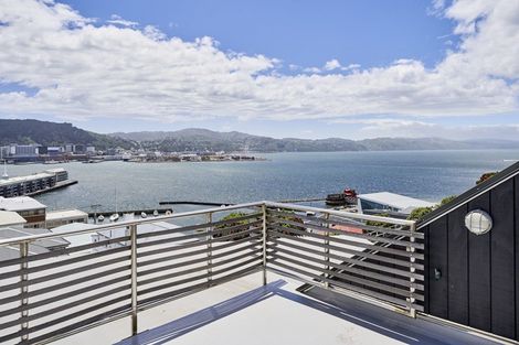 Photo of property in 8 Mcfarlane Street, Mount Victoria, Wellington, 6011