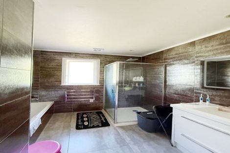 Photo of property in 345 Huia Road, Titirangi, Auckland, 0604