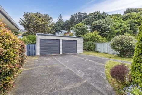 Photo of property in 37 Glamis Avenue, Strathmore Park, Wellington, 6022