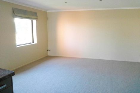 Photo of property in 3 Manuka Place, Whalers Gate, New Plymouth, 4310