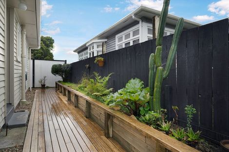 Photo of property in 2 Riserra Drive, Ranui, Auckland, 0612