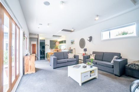 Photo of property in 4 Stirling Crescent, Hokowhitu, Palmerston North, 4410
