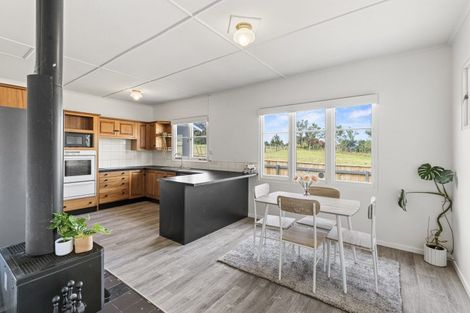 Photo of property in 33 Burns Street, Tawhero, Whanganui, 4501