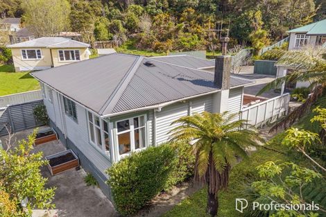 Photo of property in 143 Wellington Road, Wainuiomata, Lower Hutt, 5014