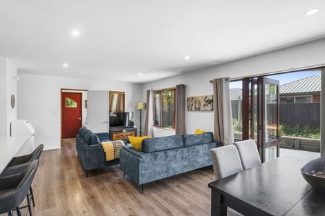 Photo of property in 117 Inwoods Close, Parklands, Christchurch, 8083