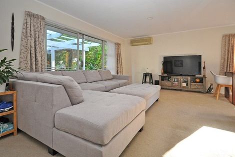 Photo of property in 79 Gledstane Road, Stanmore Bay, Whangaparaoa, 0932