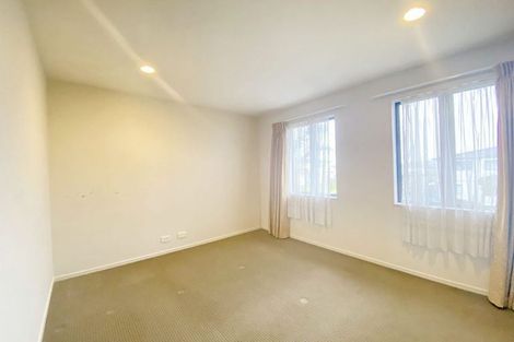 Photo of property in 60 Baverstock Road, Flat Bush, Auckland, 2016