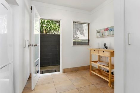 Photo of property in 2/54 Mayfair Crescent, Mairangi Bay, Auckland, 0630