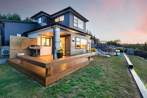 Photo of property in 20 Pacific View, Whitby, Porirua, 5024