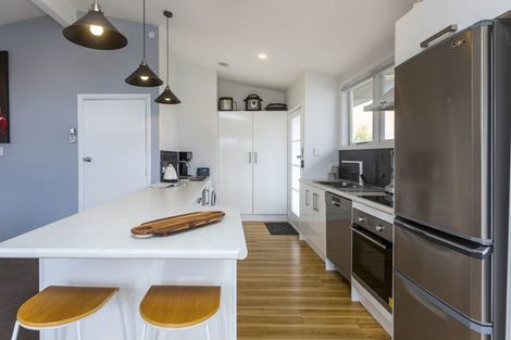 Photo of property in 30a Exchange Street, Ebdentown, Upper Hutt, 5018