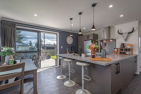 Photo of property in 27 Oldfield Lane, Marton, 4710