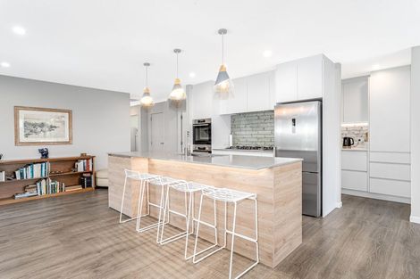 Photo of property in 118 Rosetta Road, Raumati South, Paraparaumu, 5032