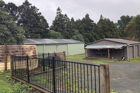 Photo of property in 1182 Waiuku Road, Waiuku, 2681