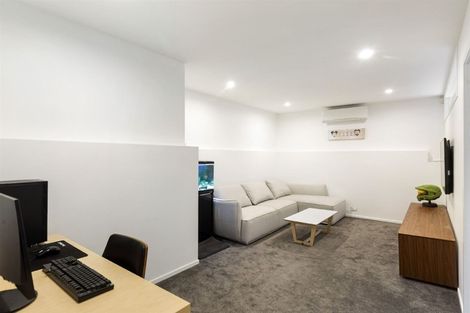 Photo of property in 7a Church Street, Northcote Point, Auckland, 0627