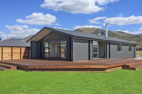 Photo of property in 9 Cirrus Place, Omarama, 9412