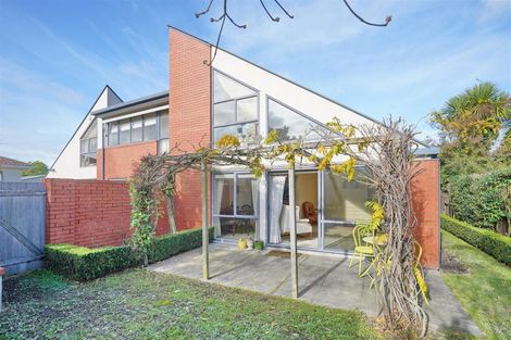 Photo of property in 6b Bradshaw Terrace, Riccarton, Christchurch, 8011