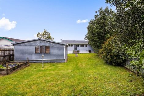 Photo of property in 6 Cherry Tree Place, Massey, Auckland, 0614