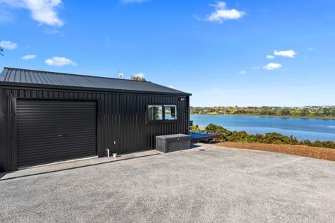 Photo of property in 31 James Paige Lane, Riverhead, 0793