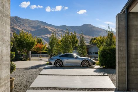 Photo of property in 24 Mountain View Drive, Wanaka, 9382