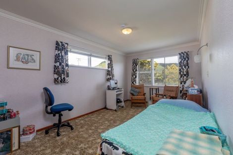 Photo of property in 56 Saint Johns Terrace, Tawa, Wellington, 5028