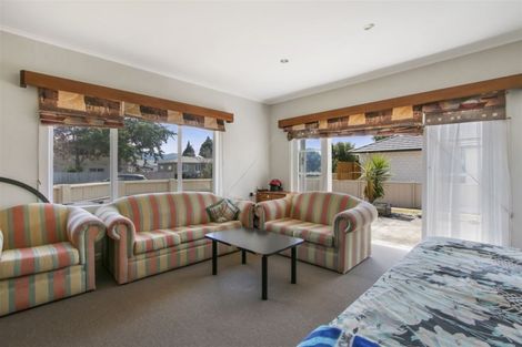 Photo of property in 24 Clive Road, Katikati, 3129