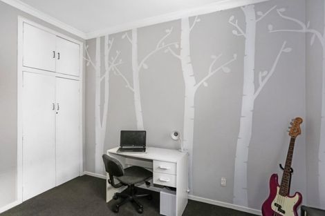 Photo of property in 71 Helvetia Road, Pukekohe, 2120