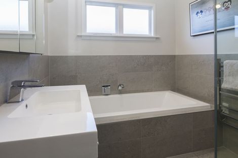 Photo of property in 6 Lansbury Avenue, Strowan, Christchurch, 8052