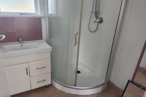 Photo of property in 31 Dundale Avenue, Blockhouse Bay, Auckland, 0600