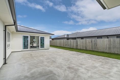 Photo of property in 19a Lewis Crescent, Rolleston, 7614