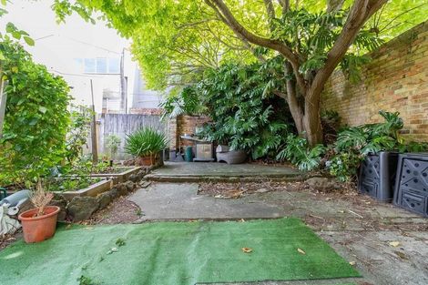 Photo of property in 4b Railway Street, Newmarket, Auckland, 1023