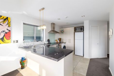 Photo of property in 3/8 Hutcheson Street, Sydenham, Christchurch, 8023