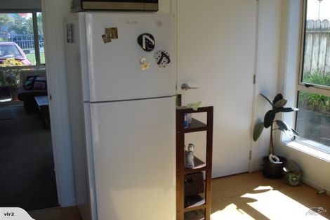 Photo of property in 1409 Whangaparaoa Road, Army Bay, Whangaparaoa, 0930