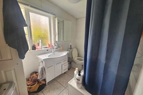 Photo of property in 2 Mudges Terrace, Newtown, Wellington, 6021