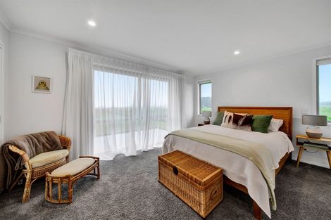 Photo of property in 10 Hawetaone Street, Bell Block, New Plymouth, 4312