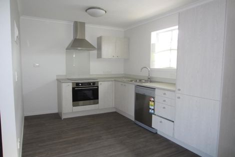 Photo of property in 18 Chiefs Court, Hamilton East, Hamilton, 3216