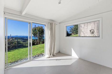 Photo of property in 11 Ngarewa Drive, Mahurangi West, Warkworth, 0983