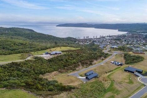 Photo of property in 15 Sparrowhawk Way, Kinloch, Taupo, 3377