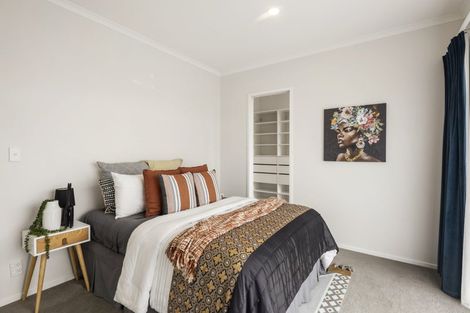 Photo of property in 31 Cresswell Place, Johnsonville, Wellington, 6037